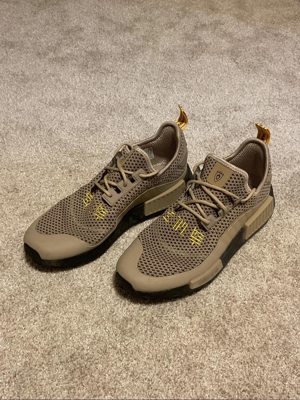 adidas NMD R1 Trail Marvel Guardians of the Galaxy Groot Size 10.5 - Worn Once